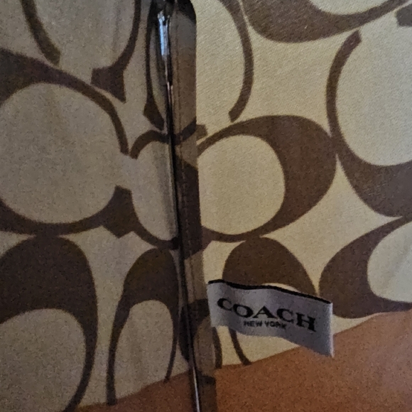 Designer Patterned Mini Umbrella - Picture 6 of 6